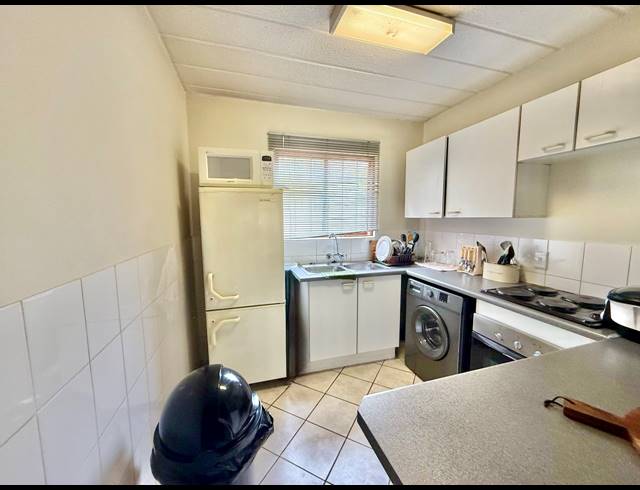 1 BEDROOM SECTIONAL TITLE FOR SALE IN ROBINDALE